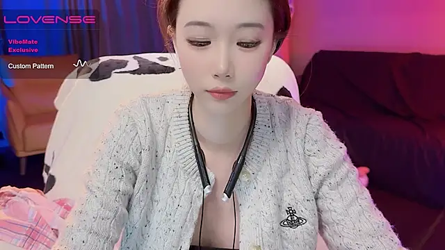 Snapshot of JoooJo_ chatting on December 4, 2024, 6:39 pm JoooJo online show from December 4, 2024, 6:39 pm