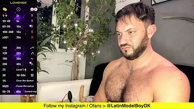 Snapshot of arielenbsas chatting on February 17, 2025, 12:54 am arielenbsas online show from February 17, 2025, 12:54 am