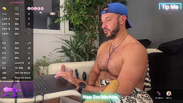 arielenbsas online show from January 14, 2026, 3:56 am