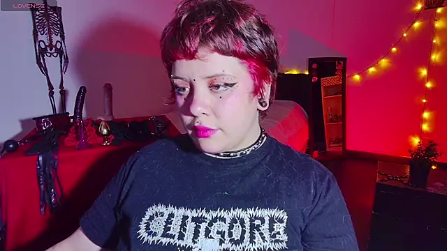 Snapshot of Sabrina_scarlett chatting on March 14, 2026, 4:51 am Sabrina scarlett online show from March 14, 2026, 4:51 am