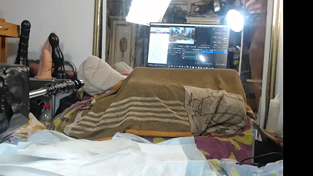 Jennytop online show from September 19, 2025, 8:31 pm