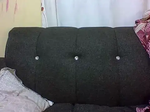 Sweetcecie01 online show from February 4, 2026, 9:53 pm