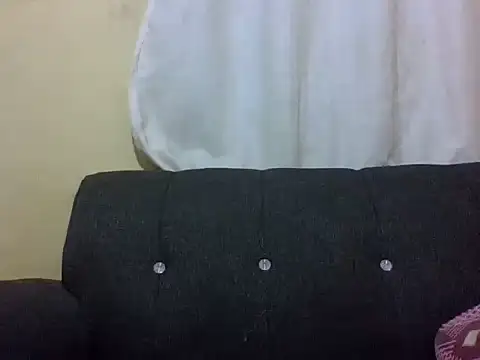 Snapshot of Sweetcecie01 chatting on June 27, 2026, 8:14 pm Sweetcecie01 online show from June 27, 2026, 8:14 pm