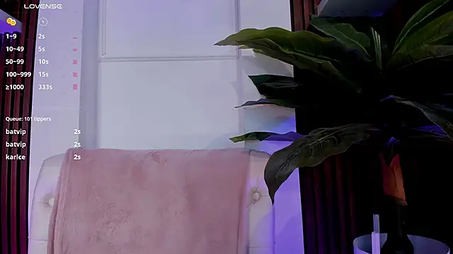 Snapshot of Anybuny chatting on March 12, 2025, 6:22 pm Anybuny online show from March 12, 2025, 6:22 pm