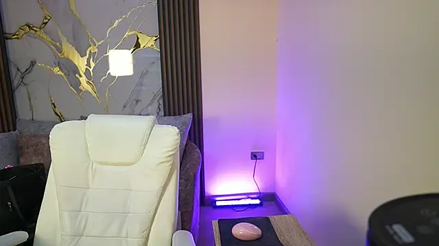 Snapshot of Anybuny chatting on October 24, 2025, 11:39 am Anybuny online show from October 24, 2025, 11:39 am