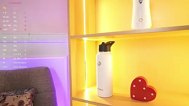 Snapshot of Anybuny chatting on October 25, 2025, 2:24 pm Anybuny online show from October 25, 2025, 2:24 pm