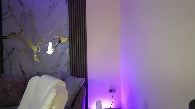 Snapshot of Anybuny chatting on October 29, 2025, 11:56 am Anybuny online show from October 29, 2025, 11:56 am