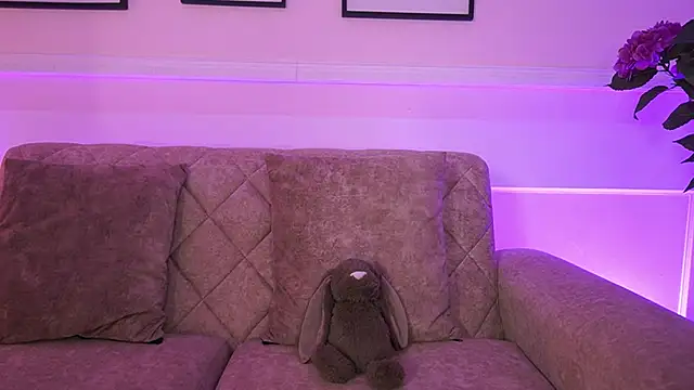 Anybuny online show from February 12, 2026, 11:38 am