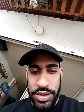 mailo hot sexi online show from March 11, 2026, 8:04 pm