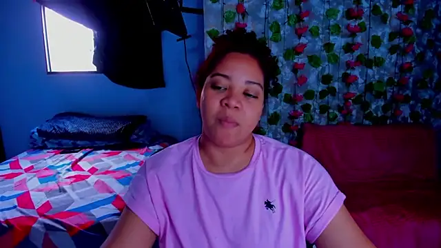 Snapshot of AngelaCoffee chatting on May 6, 2026, 8:25 pm AngelaCoffee online show from May 6, 2026, 8:25 pm