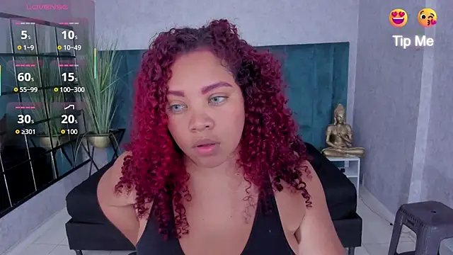 Snapshot of AngelaCoffee chatting on June 26, 2026, 1:43 am AngelaCoffee online show from June 26, 2026, 1:43 am