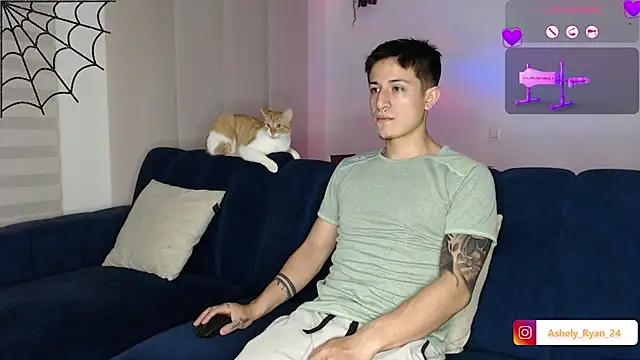 ashely ryan24 online show from October 28, 2025, 2:15 am