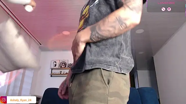 ashely ryan24 online show from February 18, 2026, 10:50 pm