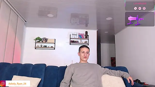 Snapshot of ashely_ryan24 chatting on June 9, 2026, 12:44 am ashely ryan24 online show from June 9, 2026, 12:44 am