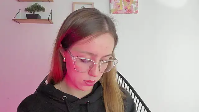 Snapshot of SofiaGc chatting on December 5, 2024, 2:42 am SofiaGc online show from December 5, 2024, 2:42 am