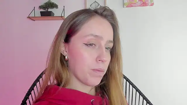 Snapshot of SofiaGc chatting on December 17, 2024, 5:51 am SofiaGc online show from December 17, 2024, 5:51 am