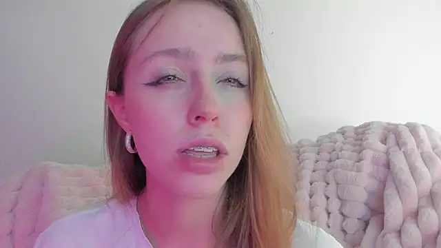 Snapshot of SofiaGc chatting on March 4, 2025, 3:33 am SofiaGc online show from March 4, 2025, 3:33 am