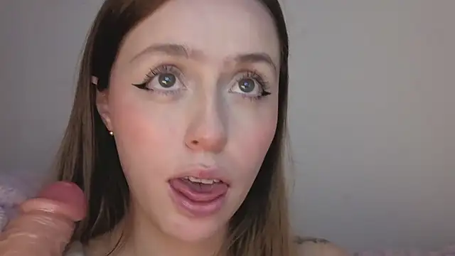 Snapshot of SofiaGc chatting on October 27, 2025, 3:43 am SofiaGc online show from October 27, 2025, 3:43 am