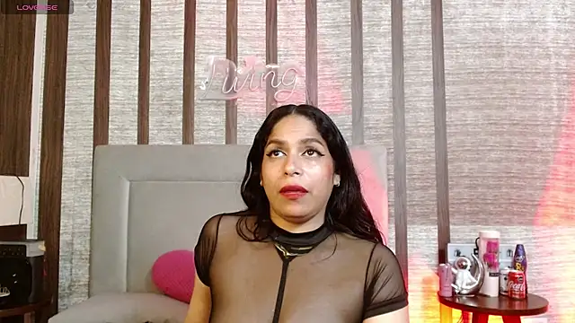 Snapshot of Sophy_wm chatting on September 30, 2025, 3:17 pm Sophy wm online show from September 30, 2025, 3:17 pm