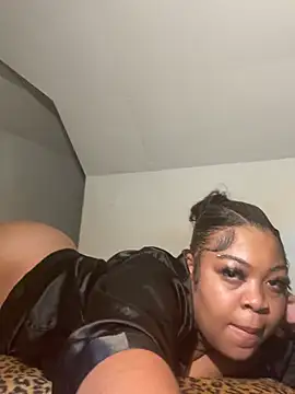 AUNYXXX online show from July 23, 2026, 1:58 am