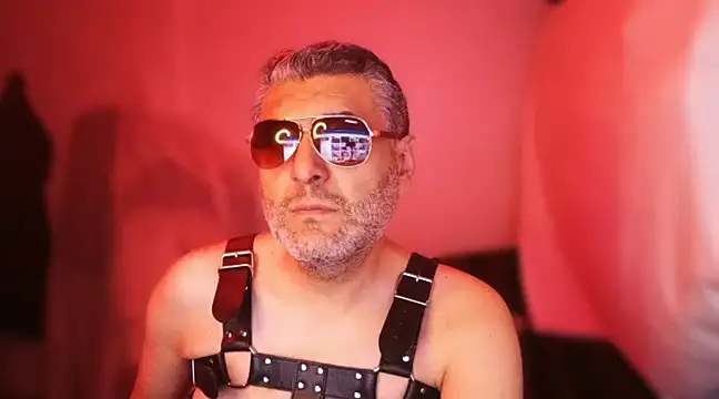 Snapshot of BushBator chatting on January 15, 2025, 8:09 am BushBator online show from January 15, 2025, 8:09 am