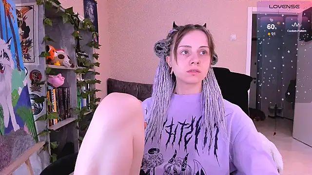 NaniMoore online show from December 30, 2024, 8:54 am