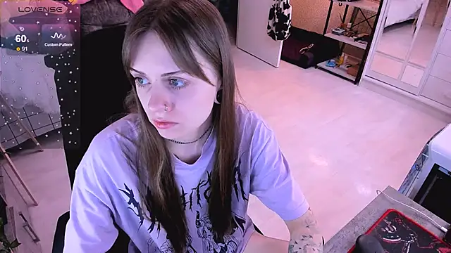 NaniMoore online show from January 7, 2025, 6:16 am