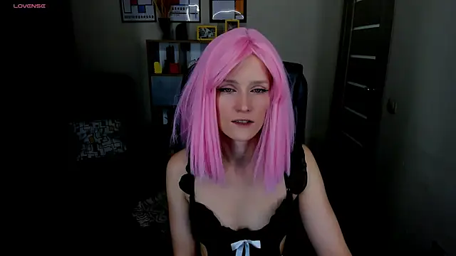 Snapshot of FrancescaCollins chatting on December 4, 2025, 3:32 pm FrancescaCollins online show from December 4, 2025, 3:32 pm