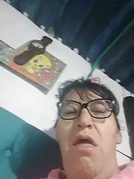 Snapshot of clarita_01 chatting on May 4, 2026, 10:11 am clarita 01 online show from May 4, 2026, 10:11 am