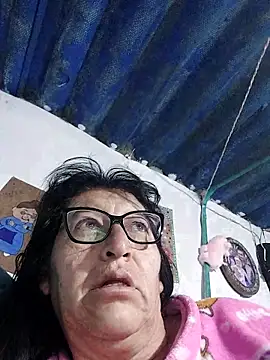 Snapshot of clarita_01 chatting on May 28, 2026, 10:12 am clarita 01 online show from May 28, 2026, 10:12 am