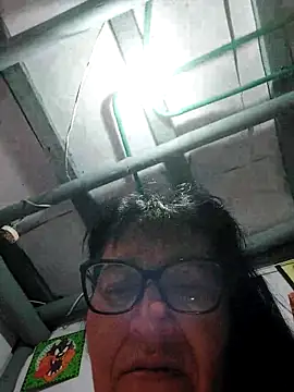 Snapshot of clarita_01 chatting on June 6, 2026, 9:58 am clarita 01 online show from June 6, 2026, 9:58 am