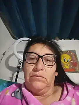 Snapshot of clarita_01 chatting on June 12, 2026, 10:03 am clarita 01 online show from June 12, 2026, 10:03 am