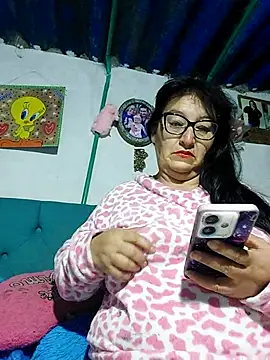 Snapshot of clarita_01 chatting on June 23, 2026, 10:13 am clarita 01 online show from June 23, 2026, 10:13 am