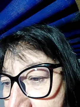Snapshot of clarita_01 chatting on July 2, 2026, 10:21 am clarita 01 online show from July 2, 2026, 10:21 am