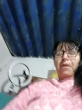 Snapshot of clarita_01 chatting on August 1, 2026, 10:25 am clarita 01 online show from August 1, 2026, 10:25 am