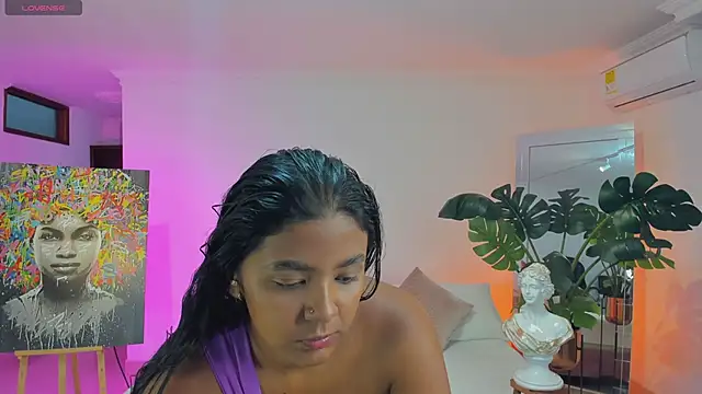 JANYLOVE   online show from April 25, 2026, 11:13 am