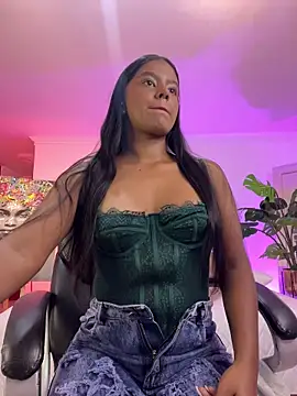 JANYLOVE   online show from May 1, 2026, 11:04 am