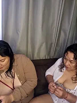Snapshot of kitty_84 chatting on April 17, 2026, 4:54 pm kitty 84 online show from April 17, 2026, 4:54 pm