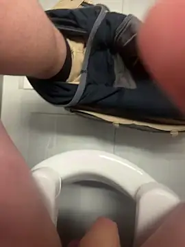 Bolo23693 online show from November 19, 2025, 3:23 pm