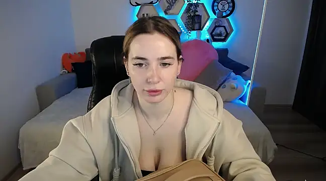 SabrinViolet online show from February 19, 2025, 9:06 am