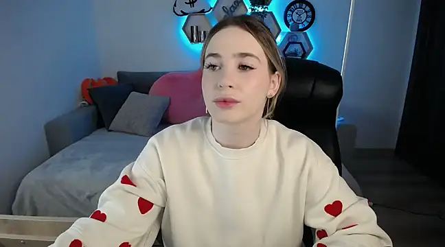 SabrinViolet online show from March 23, 2025, 9:10 am