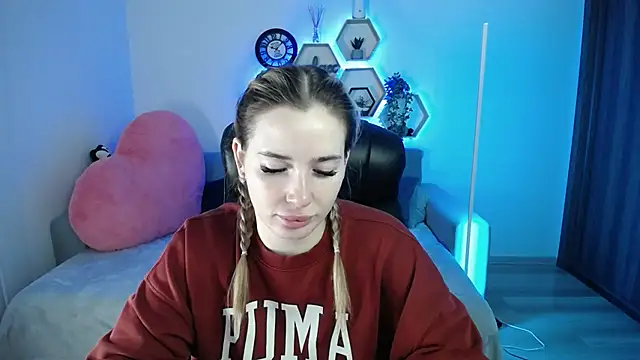 SabrinViolet online show from January 14, 2026, 9:04 am