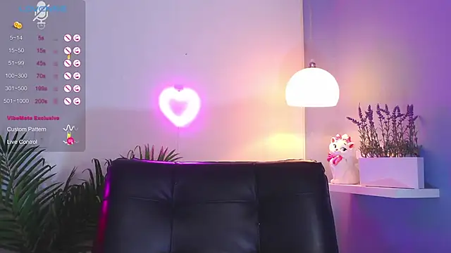 Snapshot of catalina__lovers chatting on March 6, 2025, 7:54 pm catalina lovers online show from March 6, 2025, 7:54 pm