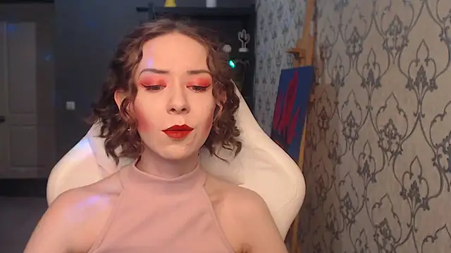 FascinatingEyess online show from April 25, 2026, 9:01 pm