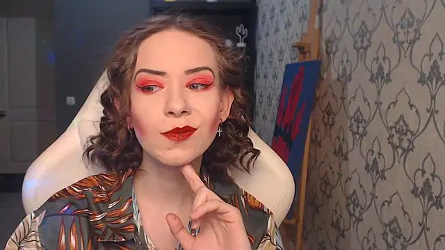 Snapshot of FascinatingEyess chatting on July 6, 2026, 7:38 pm FascinatingEyess online show from July 6, 2026, 7:38 pm