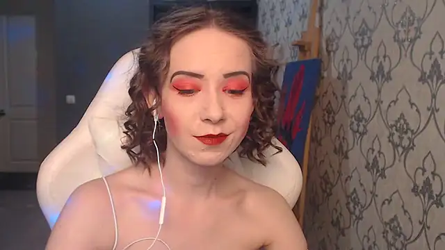 Snapshot of FascinatingEyess chatting on July 7, 2026, 9:08 pm FascinatingEyess online show from July 7, 2026, 9:08 pm