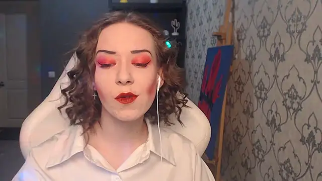 Snapshot of FascinatingEyess chatting on July 9, 2026, 9:52 pm FascinatingEyess online show from July 9, 2026, 9:52 pm