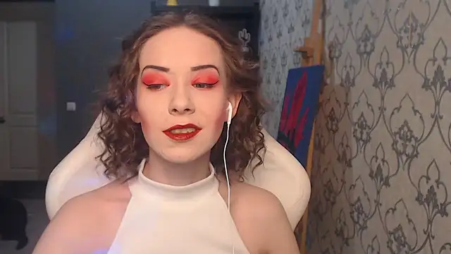Snapshot of FascinatingEyess chatting on July 10, 2026, 8:33 pm FascinatingEyess online show from July 10, 2026, 8:33 pm