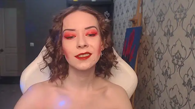 Snapshot of FascinatingEyess chatting on July 18, 2026, 7:17 pm FascinatingEyess online show from July 18, 2026, 7:17 pm