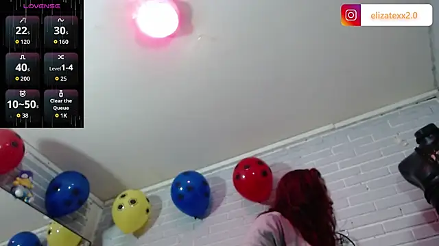 Snapshot of elizatexx chatting on June 8, 2026, 7:03 pm elizatexx online show from June 8, 2026, 7:03 pm